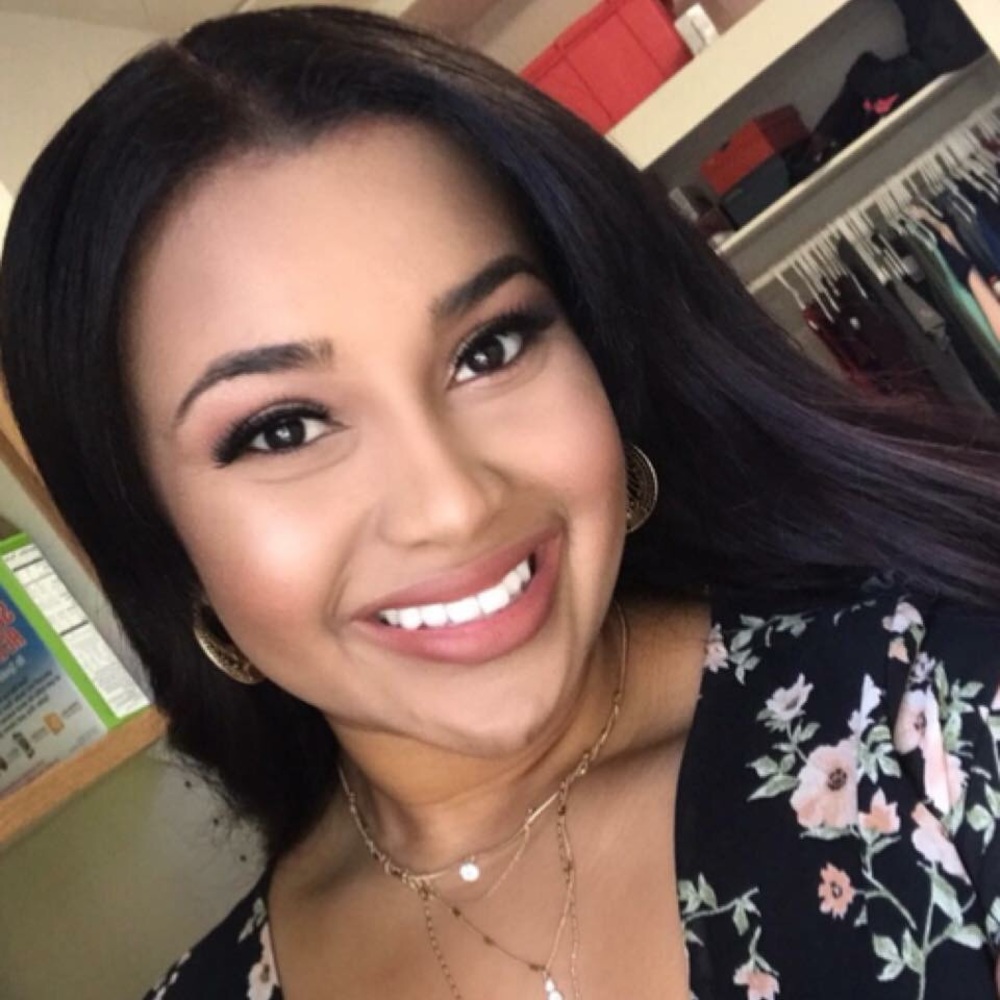 Meet your Posher, Anyssa